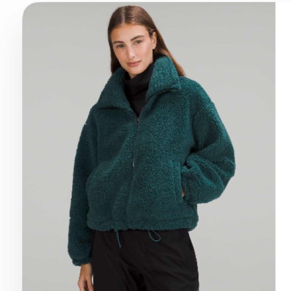 Lululemon green jasper cinchable fleece size 4